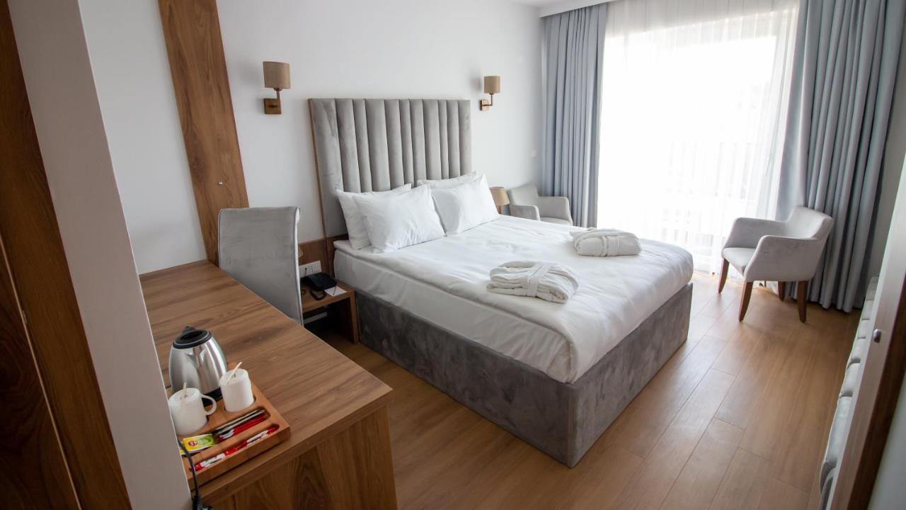 Lake Life Hotel Iznik Exterior photo
