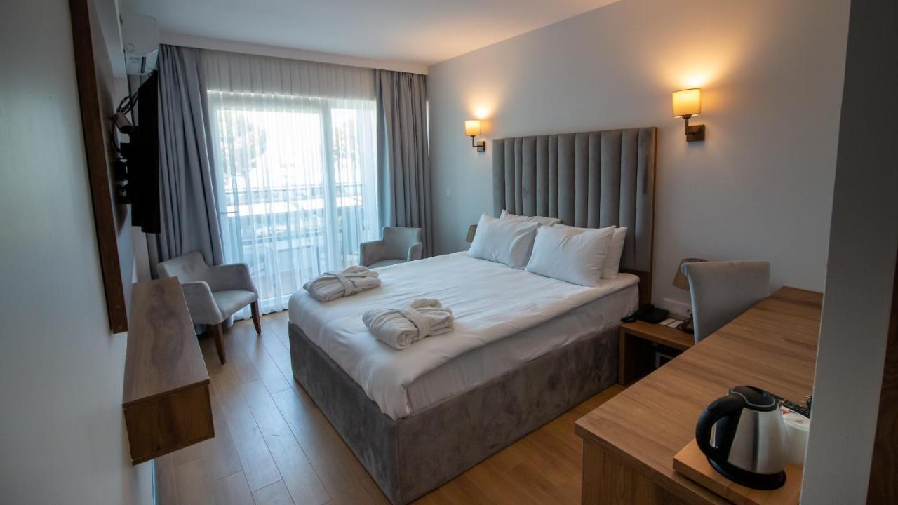 Lake Life Hotel Iznik Exterior photo