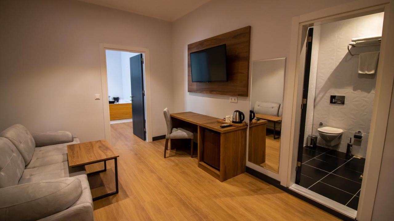 Lake Life Hotel Iznik Exterior photo